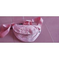 ราคา adidas คาดอก คาดเอว แท้มือสอง สภาพ99%ใหม่เทียบมือ1 สีชมพูสายปรับระดับได้ ขนาด 6.5 นิ้ว (18337409175)