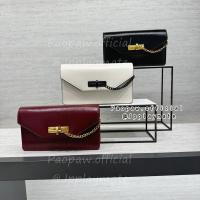 ราคา Charles&Keith กระเป๋าสะพายข้าง รุ่นSamantha Envelope Chain-Embellished Crossbody Bag : CK2-80840578 แท้จากชอป (29767639038)