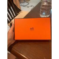 ราคา กล่องกระเป๋าสตางค์ยาว HERMÈS ของแท้ (10210853322)