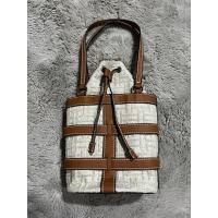 ราคา กระเป๋า Elizabeth Arden หิ้วได้ถือได้ #ขึ้นไหล่สวย #กระเป๋ามือสองสภาพสวย #โล๊ะกระเป๋ามือสองใช้เอง **พร้อมส่ง (28057011454)