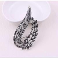 ราคา เข็มกลัดมุกสีดำประดับเพชรสีดำ เข็มกลัดมุกดำ เข็มกลัดราตรี (18065750323)