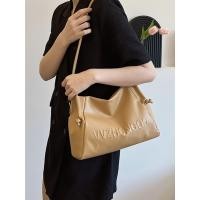 ราคา กระเป๋าสะพายไหล่ แฟชั่น ทรงวินเทจ กระเป๋าใส่ของ ยอดฮิต หนัง pu คุณภาพ -- GGU (29836412463)