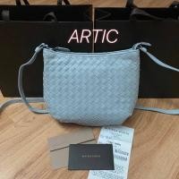 ราคา Bottega Veneta Intrecciato Crossbody Bag (4278001705)