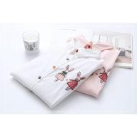 ราคา เสื้อเชิ้ตน่ารัก แขนยาว ผ้าคอตตอน ปักลายกระต่ายคู่ที่อกเสื้อ (5386862406)