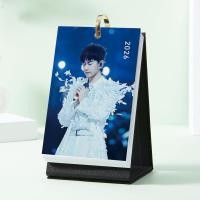 ราคา ปฏิทินตั้งโต๊ะปฏิทิน 2026 ปฏิทินตั้งโต๊ะ 2026 Zhang Jie ปฏิทินวันส่งท้ายปีเก่าคอนเสิร์ตปฏิทินรูปถ่ายสินค้าตั้งโต๊ะแบบหลวม (53400154195)