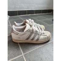 ราคา รองเท้า Adidas superstar - สี White silver metallic ไซส์ 38 (18092970561)