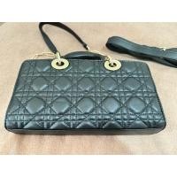 ราคา กระเป๋าหนังแท้สีดำใหม่ค่ะ (25138190335)