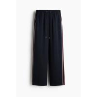 ราคา H&M(เอชแอนด์เอ็ม) กางเกงเทรคสายข้าง ผู้หญิง 1293530 (41654966466)