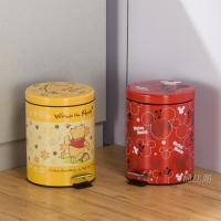 ราคา [พร้อมส่ง] ถังขยะสเตนเลส ลายการ์ตูนหมีพูห์ มิกกี้น่ารัก ขนาดเล็ก พร้อมฝาปิด สร้างสรรค์ ของขวัญปีใหม่ สําหรับห้องน้ํา ห้องครัวเรือน (21087282287)