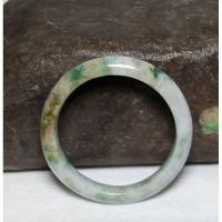 ราคา กำไลหยกพม่าแท้ %สีขาวแซมเขียว (28527620646)