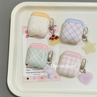 ราคา เคสหูฟังtpuสําหรับairpods 4 [2024] Pro2 AirPods Pro 3 2 1 ฝาครอบชุดหูฟังบลูทูธไร้สายของAppleพร้อมเชือกเส้นเล็กAnti-Dropบ้านสีชมพูน่ารักหญิง (28813965154)