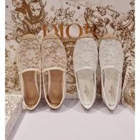 ราคา คัทชูวาเลนติโน่ลูกไม้ Valentino (15848087538)