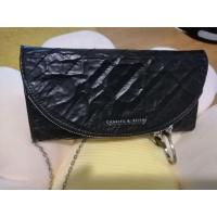 ราคา SALE!!! กระเป๋าสตางค์สีดำมือ2CHARLES&KEITH​ (15063573991)