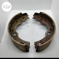 ราคา รองเท้าเบรคมือ ผ้าเบรค Isuzu ELF NKR 66 71 NMR 71 TOP (40422027214)