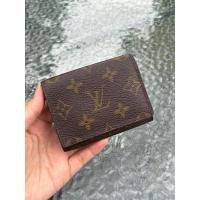 ราคา Lv card holder มือสองของแท้ค่ะ (รบกวนทั่กแชทก่อนสั่งค่ะ) (25834277885)