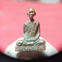 ราคา รูปหล่อหลวงพ่อเดิมวัดหนองโพเสาร์5ปี37 (40758627959)