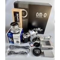 ราคา ขายกล้อง olympus OMD EM 10 mark ii Lens Kit 14-42mm 45mm f1.8 อกปศใช้น้อย ขัดเตอร์ 9606 อปกศ (19014290934)