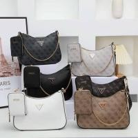 ราคา กระเป๋าสะพายไหล่ สายโซ่ Guess ทรง hobo มีใบลูก+สายสปอร์ต (25539708144)