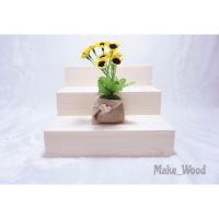 ราคา ชั้นโชว์บันไดไม้สน3ชั้น (517862570)