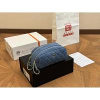 ราคา CHENCL Chanel Denim Cosmetic Bag~ (49850153892)