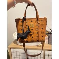 ราคา ส่งต่อ MCM mini tote สภาพดี ของแท้ (42112539636)