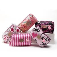 ราคา กระเป๋าเครื่องสำอาง Victoria Secret รุ่น cosmetic bag (944424601)