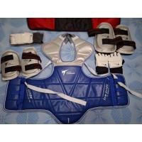 ราคา อุปกรณ์ป้องกันตัวเทควันโด (มือสองสภาพดี) WORLD TAEKWONDO (42102021065)