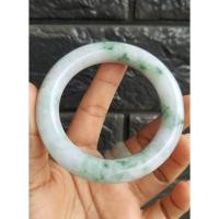 ราคา J128กำไลหยกพม่าสีขาวอมม่วงอ่อนๆ แซมเขียวเนื้อเทียนวาว (21944416405)