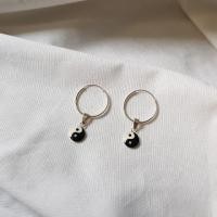ราคา Yin yang silver earrings ต่างหูห่วงเงินแท้ หยินหยาง ปรับสมดุล (375331044)