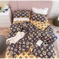 ราคา ชุดเครื่องนอนลายแบรนด์หลุยส์ หลากหลายสีขนาด 3.5,5,6 ฟุต ผ้าปูที่นอน + ผ้านวมครบชุด (7870118328)