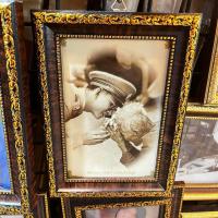 ราคา กรอบรูปภาพพระฉายาลักษณ์ รัชกาลที่ 9 ร.9 ขนาด 5x7 นิ้ว ตั้งโต๊ะหรือห้อยแขวน เป็นของขวัญ เสริมความเป็นศิริมงคล (19093039717)