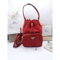 ราคา Used prada bucket red (3956760448)