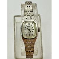 ราคา SEIKO 21 JEWELS ระบบไขลาน ตัวเรือนสแตนเลส นาฬิกาผู้หญิง มือสองของแท้ (23457775251)