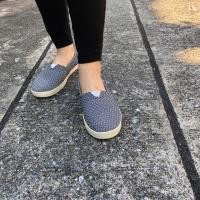 ราคา tomsแท้ มือสอง size 37.5 (5907241774)