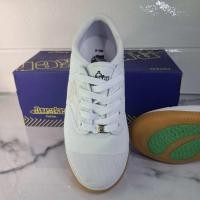 ราคา รองเท้าผ้าใบ Breaker รองเท้านักเรียน รองเท้ากีฬา ฟุตซอล เบรกเกอร์ รุ่น Futsal BK4 (27666517556)