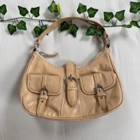 ราคา กระเป๋าสะพายไหล่สีครีม ป้ายญี่ปุ่น hushush (44268115017)