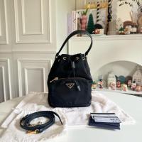 ราคา Like new ️ Prada nylon bucket ปี2021 สีดำ สภาพสวยมาก รวมๆยังใหม่ ผ้าสะอาด อะไหล่ทอง ภายในสะอาด (28868331261)