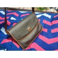 ราคา กระเป๋าสะพาย Givenchy แท้มือสอง (21054205795)