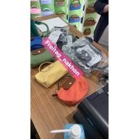 ราคา มีผ่อนชำระกระเป๋า Longchamp Le Pliage รุ่น Pouch with Handle สินค้าใหม่ มือ1 ของแท้ 100% จัดส่งฟรี Ems (23242840066)
