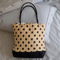 ราคา Little polka dots (black / beige) pleats bag so cute!! (1522680288)