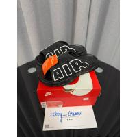 ราคา ♞,♘[มือ1 พร้อมส่งด่วน ราคาต่ำป้ายของแท้ ป้ายส้ม] รองเท้าแตะ Nike Air More Uptempo Slide Size 8us bb (25641405924)