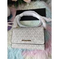 ราคา รับประกัน100%Michael Kors Jet Set Travel Medium Multifunction Phone Xbody Crossbody Bag Wallet *รหัสรุ่น: 35F0GTVC8B (43718330741)