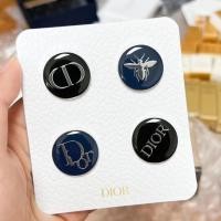 ราคา Dior ชุดเข็มกลัด สวยหรู อุปกรณ์เสริมเสื้อผ้า 4 ชิ้น (29402197420)