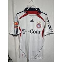 ราคา เสื้อฟุตบอลทีมเยือน Bayern Munich ปี 2006/2007 แท้ มือสองสภาพดี (43900226225)