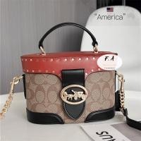 ราคา F.A ว่าแท้100% coach แท้ Trail กระเป๋าเครื่องสำอาง กระเป๋าสะพายไหล่ ลายคลาสสิค สไตล์หมุดย้ำ กันน้ำและกันรอยขีดข่วน C7231 (24510837647)