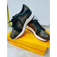 ราคา รองเท้าผ้าใบก็อปแบนด์ LouisVuitton (7658653713)