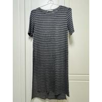 ราคา เสื้อยืดตัวยาวผ่าข้าง แบรนด์ MNG ไซส์ S (Used) (40816190460)