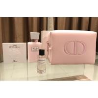 ราคา เช็ทน้ำหอม MAISON Christian Dior ROSE KABUKI ของแท้ (4368723510)