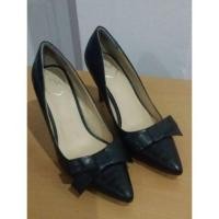 ราคา รองเท้าส้นสูง lynแท้มือสอง (1329913184)