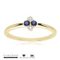 ราคา Gemondo แหวนทองคำ 9K ประดับไพลิน (Blue Sapphire) และเพชร (Diamond) ดีไซน์ทรงข้าวหลามตัด (24540168552)